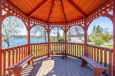 53 Laurel Dr, Wayne, NJ 07470 - Photo 31