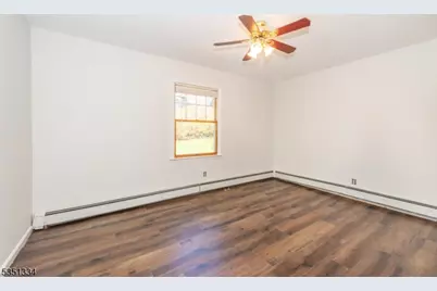 53 Laurel Dr, Wayne, NJ 07470 - Photo 17