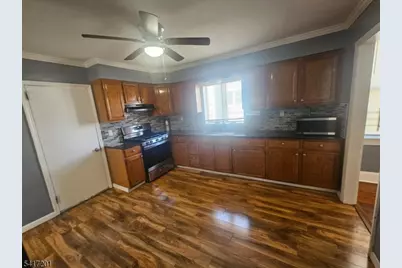 216 E 9th Ave, Roselle, NJ 07203 - Photo 3