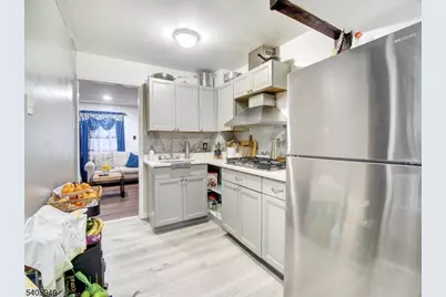 13 Merritt St, Jersey City, NJ 07305 - Photo 5