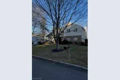 34 Knob Hill Rd, Marlboro Township, NJ 07751 - Photo 1