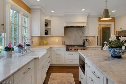 72 Huron Dr, Chatham Township, NJ 07928 - Photo 7