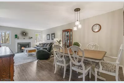 102 Clark Cir, Raritan Township, NJ 08822 - Photo 5