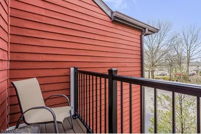 102 Clark Cir, Raritan Township, NJ 08822 - Photo 17