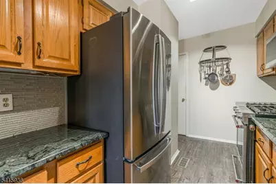 102 Clark Cir, Raritan Township, NJ 08822 - Photo 11