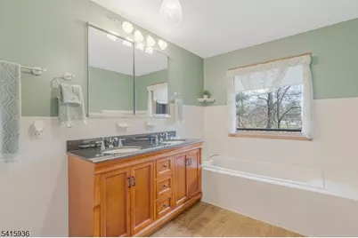 102 Clark Cir, Raritan Township, NJ 08822 - Photo 27