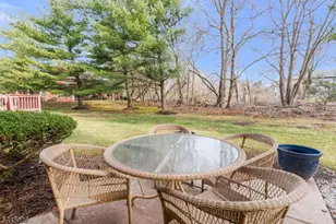 102 Clark Cir, Raritan Township, NJ 08822 - Photo 31