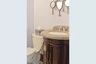 32 Averell Dr, Parsippany, NJ 07950 - Photo 11