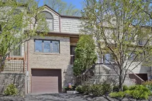 32 Averell Dr, Parsippany, NJ 07950 - Photo 1