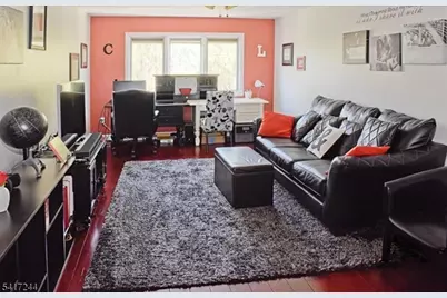 32 Averell Dr, Parsippany, NJ 07950 - Photo 9