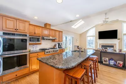 29 Long Acres Rd, Fairfield, NJ 07004 - Photo 13