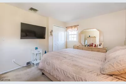 29 Long Acres Rd, Fairfield, NJ 07004 - Photo 21