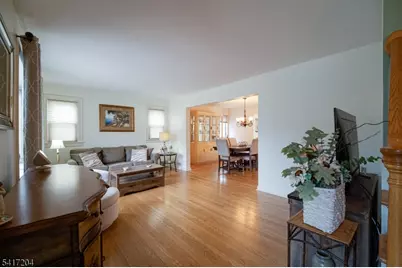 37 Mapes Ave, Nutley, NJ 07110 - Photo 9