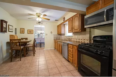 37 Mapes Ave, Nutley, NJ 07110 - Photo 19