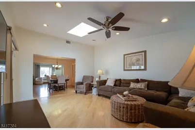 37 Mapes Ave, Nutley, NJ 07110 - Photo 15