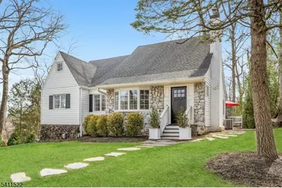 8 Glenwood Rd, Parsippany, NJ 07834 - Photo 3