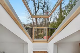 8 Glenwood Rd, Parsippany, NJ 07834 - Photo 27