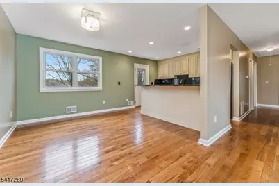 87 Lynnfield Ter, Lopatcong Township, NJ 08865 - Photo 9