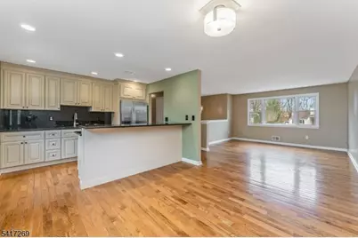 87 Lynnfield Ter, Lopatcong Township, NJ 08865 - Photo 11