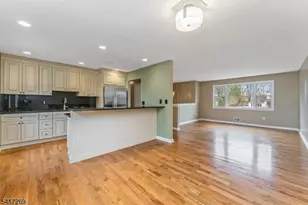 87 Lynnfield Terrace, Lopatcong Township, NJ 08865 - Photo 11