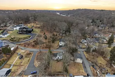 19 Sutton Rd, Hopatcong, NJ 07843 - Photo 25