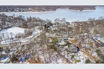 104 Espanong Rd, Jefferson Township, NJ 07849 - Photo 11