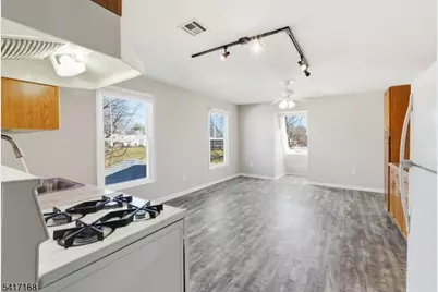 42 Cook Ave #5, Madison, NJ 07940 - Photo 3