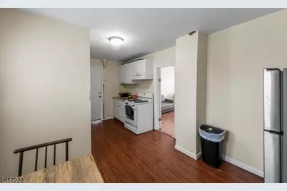 200 Hall Ave638Charles, Perth Amboy, NJ 08861 - Photo 9