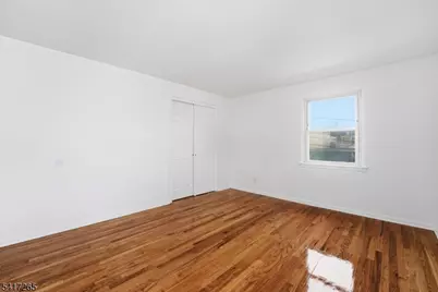 240 Watchung Ave #1, Orange, NJ 07050 - Photo 9