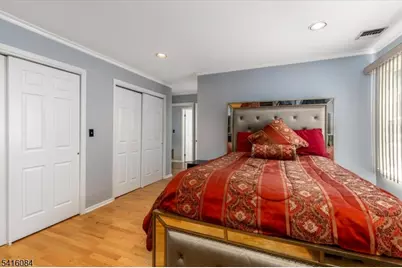 2 Crystal Ln, Paterson, NJ 07501 - Photo 11