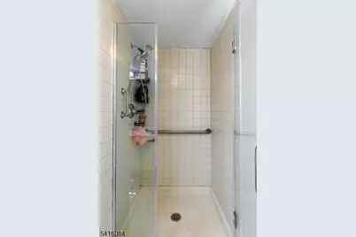 2 Crystal Ln, Paterson, NJ 07501 - Photo 17