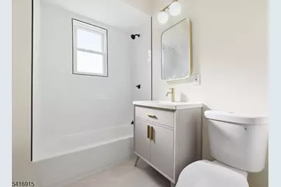 265 N 17th St #1L, Bloomfield, NJ 07003 - Photo 3