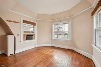 60 Berkeley Ave, Bloomfield, NJ 07003 - Photo 11