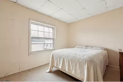 60 Berkeley Ave, Bloomfield, NJ 07003 - Photo 9