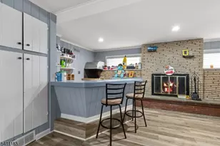 27 Viewpoint Rd, Wayne, NJ 07470 - Photo 19