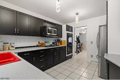 27 Viewpoint Rd, Wayne, NJ 07470 - Photo 11