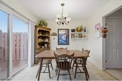 262 Spruce Ct, Raritan Township, NJ 08822 - Photo 11