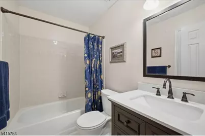 262 Spruce Ct, Raritan Township, NJ 08822 - Photo 19