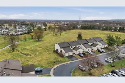 262 Spruce Ct, Raritan Township, NJ 08822 - Photo 25