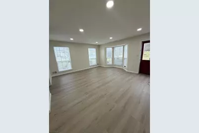 32 Columbus Dr, Franklin Township, NJ 08823 - Photo 7