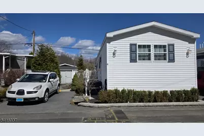 10 Makepeace Dr #10, Jefferson Township, NJ 07438 - Photo 3