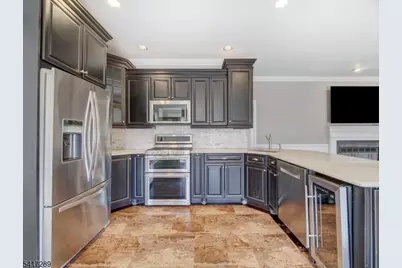 8 Mulberry Ct, Branchburg Township, NJ 08876 - Photo 3