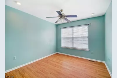 8 Mulberry Ct, Branchburg Township, NJ 08876 - Photo 17