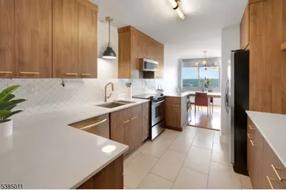 1 Claridge Dr #723, Verona, NJ 07044 - Photo 11