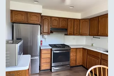 28-27 Sheridan Pl, Fair Lawn, NJ 07410 - Photo 3