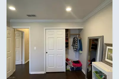 28 Commonwealth Dr, Bernards Township, NJ 07920 - Photo 5