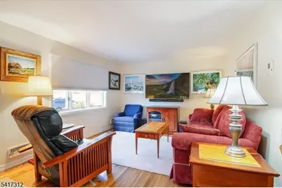 18 Duncan Ln, Rockaway, NJ 07866 - Photo 3