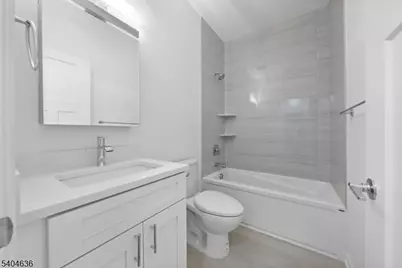 410 Morris Pl, Roselle, NJ 07203 - Photo 9