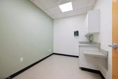 34 E Somerset St, Raritan, NJ 08869 - Photo 11