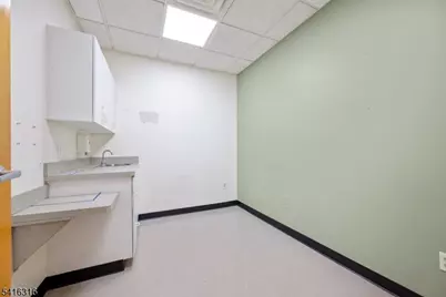 34 E Somerset St, Raritan, NJ 08869 - Photo 7